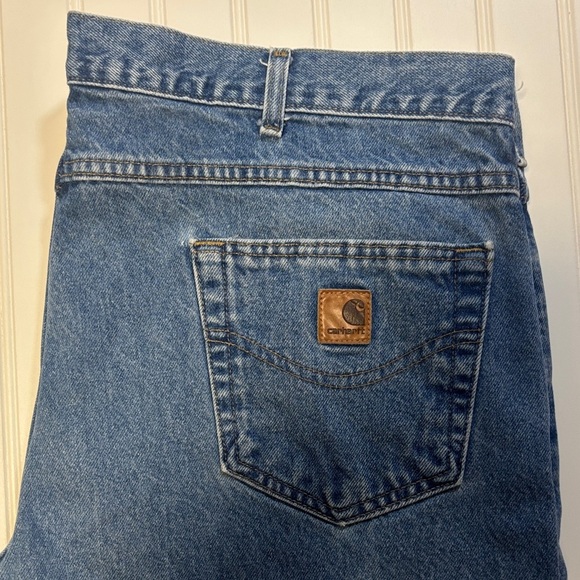 Carhartt Men's relaxed fit 42x30 jeans - Picture 5 of 5